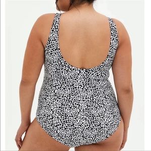 Torrid Cheetah High Neck Active One Piece Swimsuit 2X NWT
